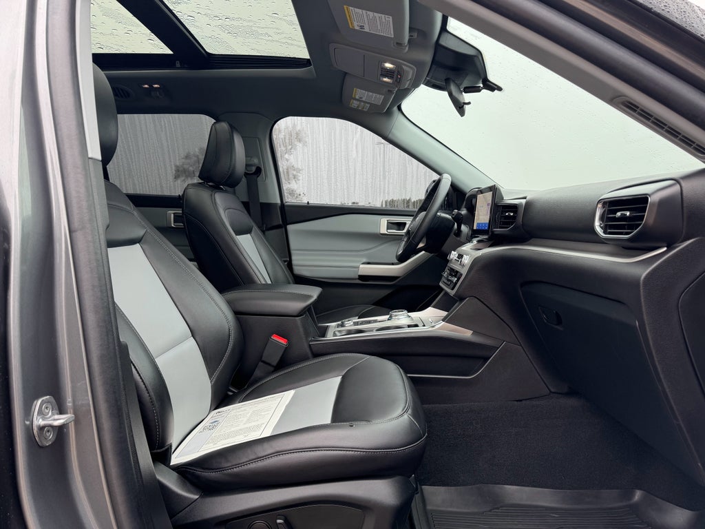 2023 Ford Explorer XLT 4WD