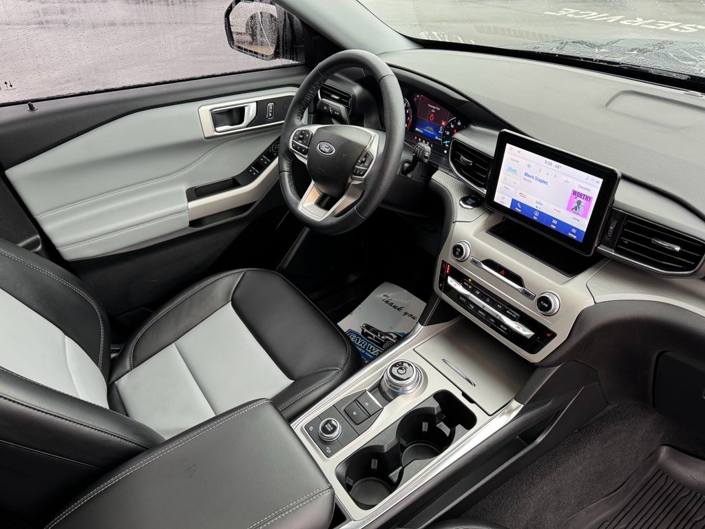 2023 Ford Explorer XLT 4WD