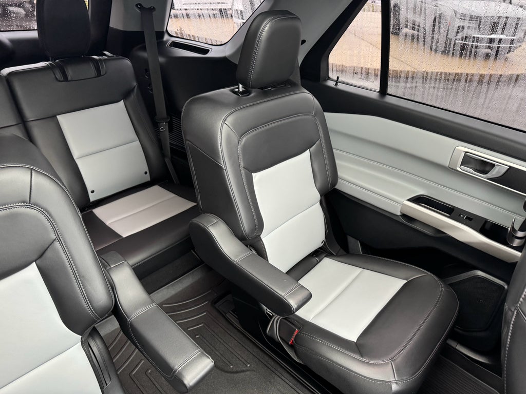 2023 Ford Explorer XLT 4WD