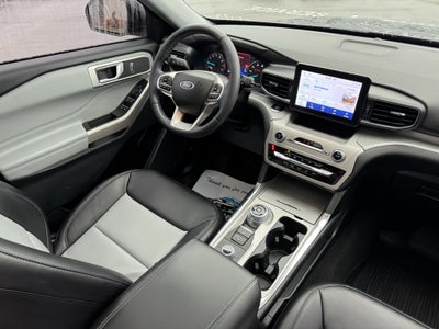 2023 Ford Explorer XLT 4WD