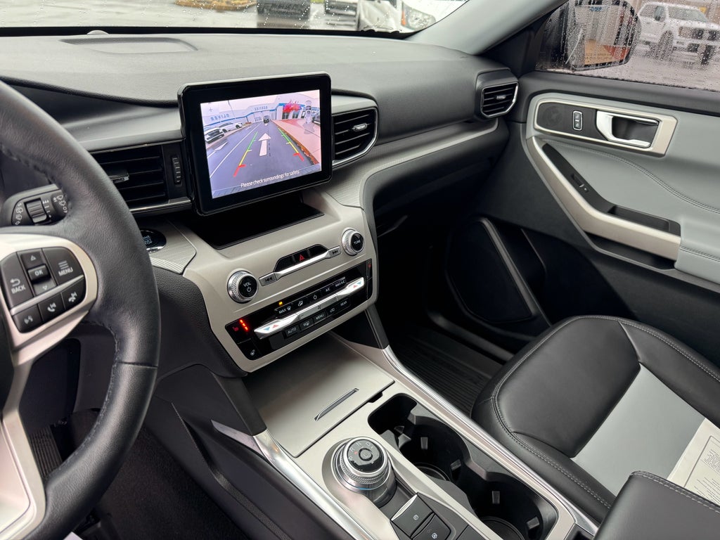 2023 Ford Explorer XLT 4WD