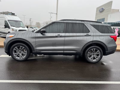 2023 Ford Explorer XLT 4WD