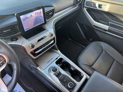 2023 Ford Explorer XLT 4WD