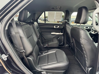 2023 Ford Explorer XLT 4WD