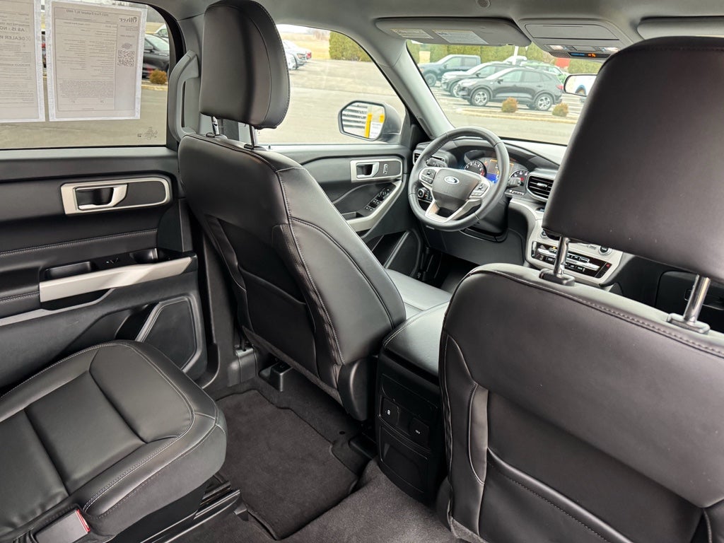 2023 Ford Explorer XLT 4WD