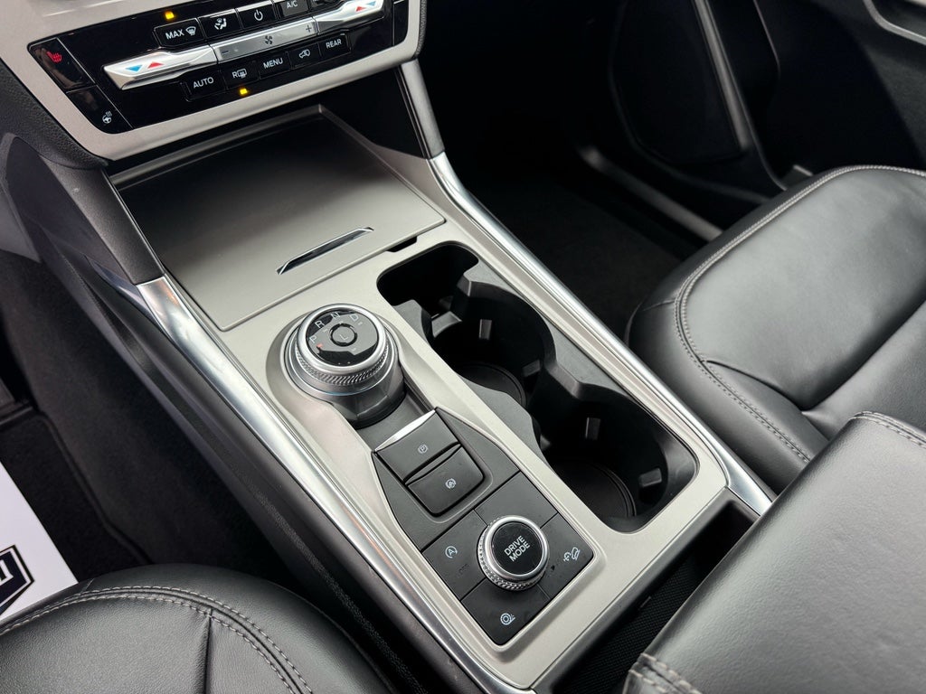 2023 Ford Explorer XLT 4WD