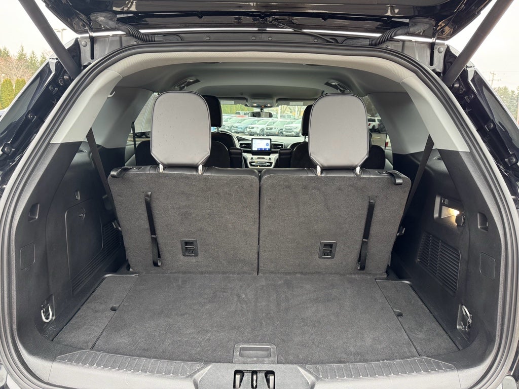 2023 Ford Explorer XLT 4WD