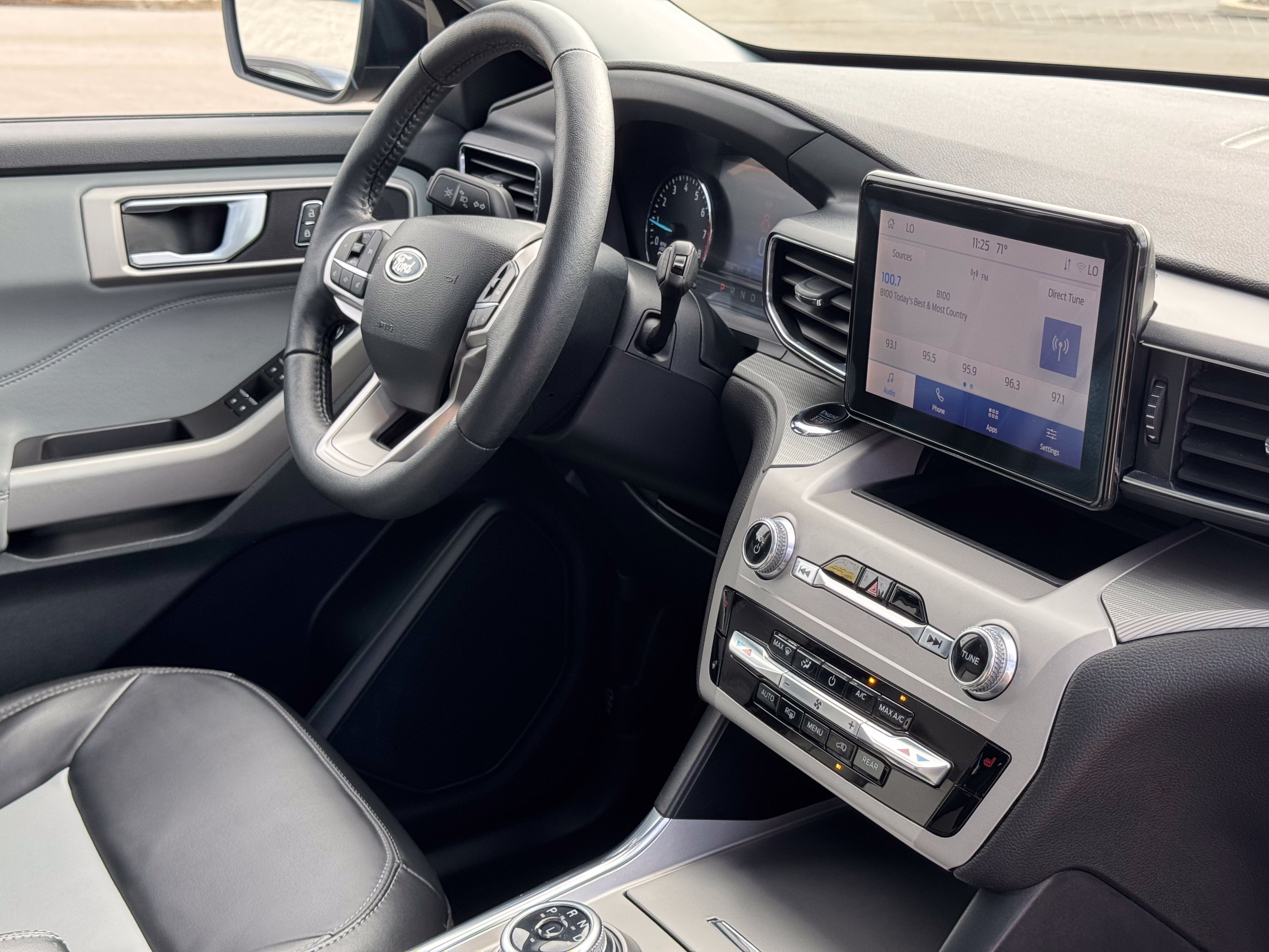 2024 Ford Explorer XLT