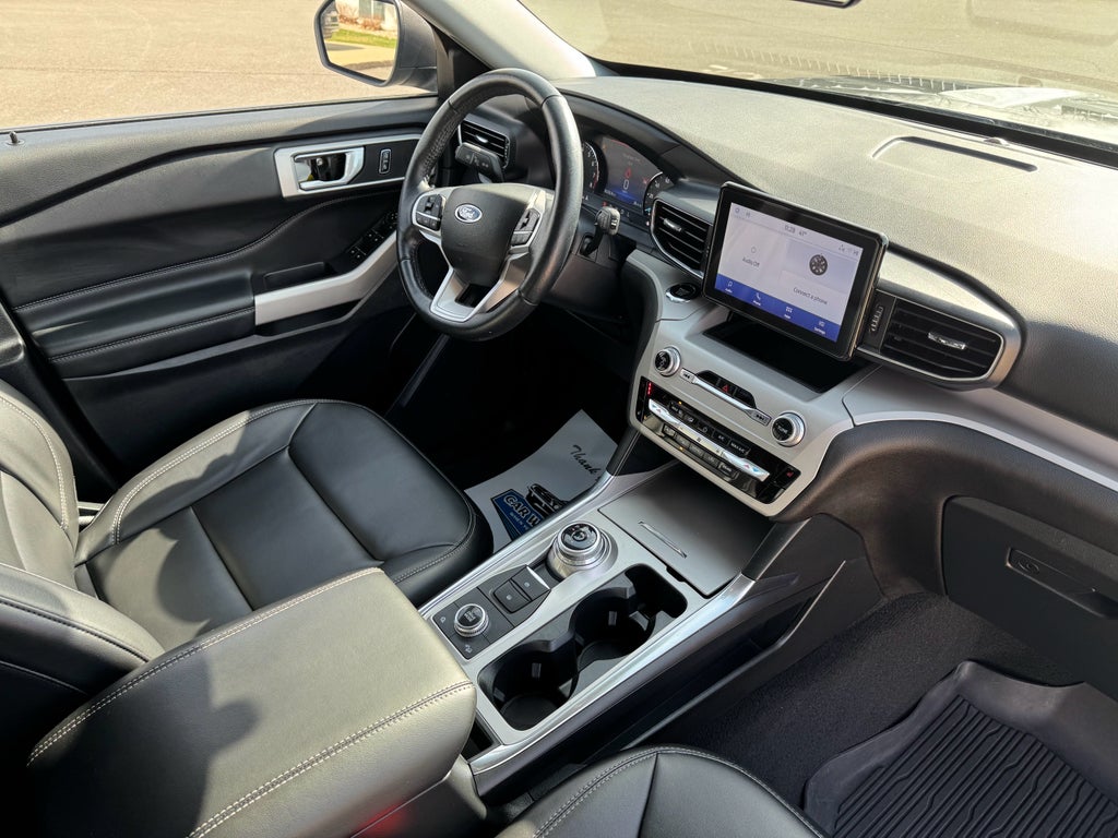 2023 Ford Explorer XLT 4WD