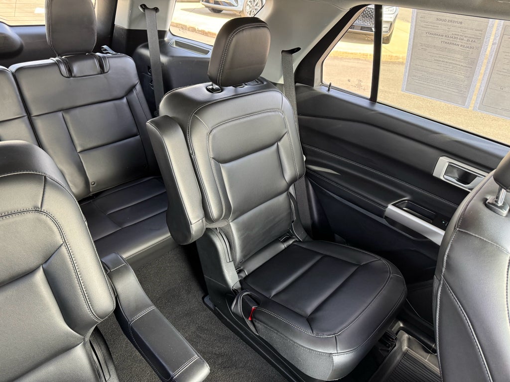 2023 Ford Explorer XLT 4WD