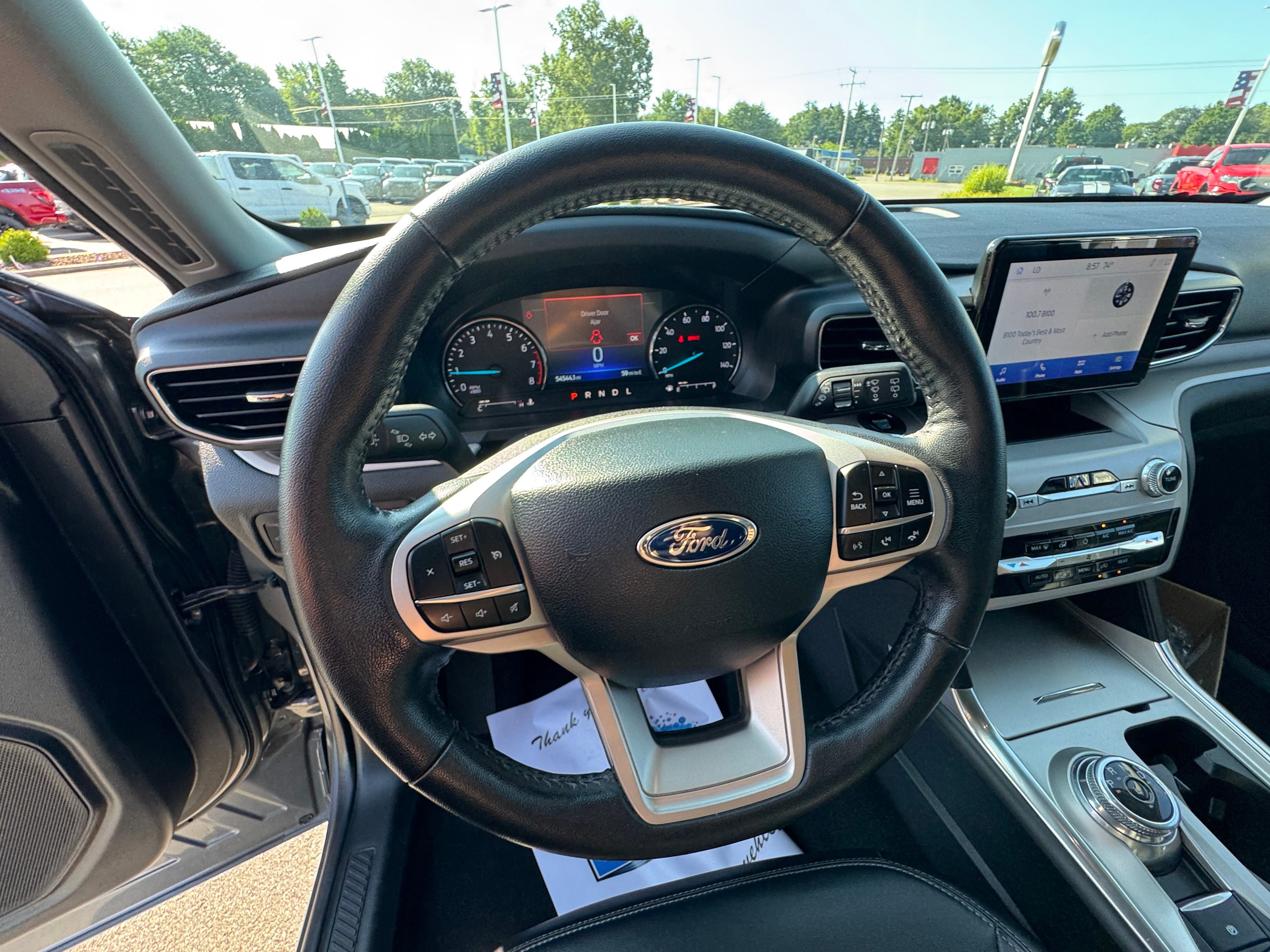 2023 Ford Explorer XLT