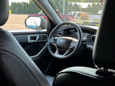 2023 Ford Explorer XLT 4WD