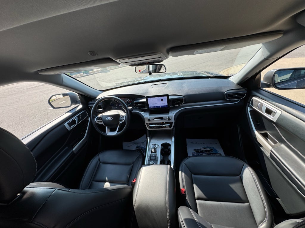 2023 Ford Explorer XLT 4WD