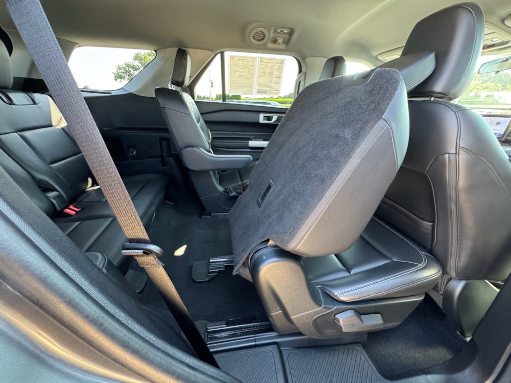 2023 Ford Explorer XLT 4WD