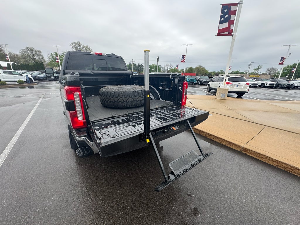 2023 Ford F-350 LARIAT Supercrew 4x4