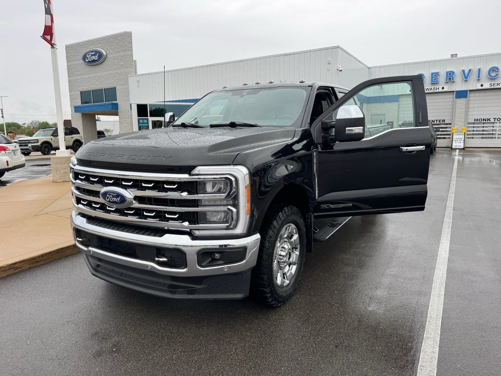 2023 Ford F-350 LARIAT Supercrew 4x4