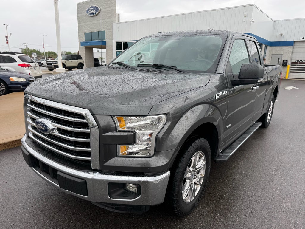 2016 Ford F-150 XLT Super cab 4x2