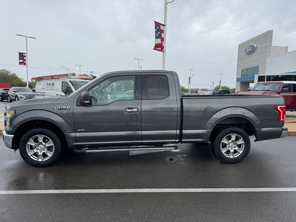 2016 Ford F-150 XLT Super cab 4x2