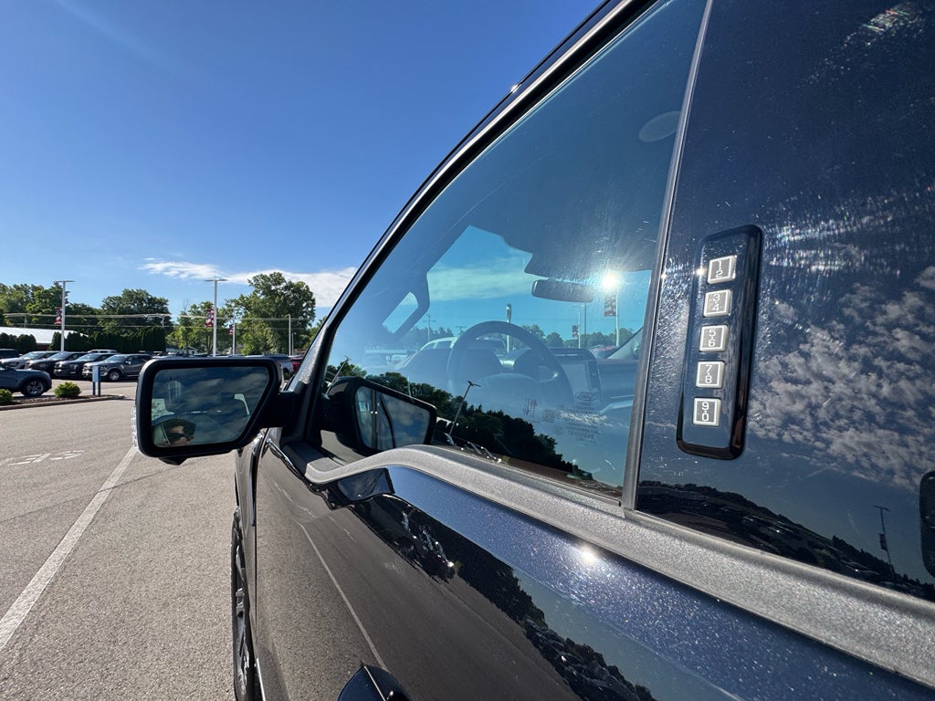 2023 Ford F-150 Lariat Supercrew 4WD