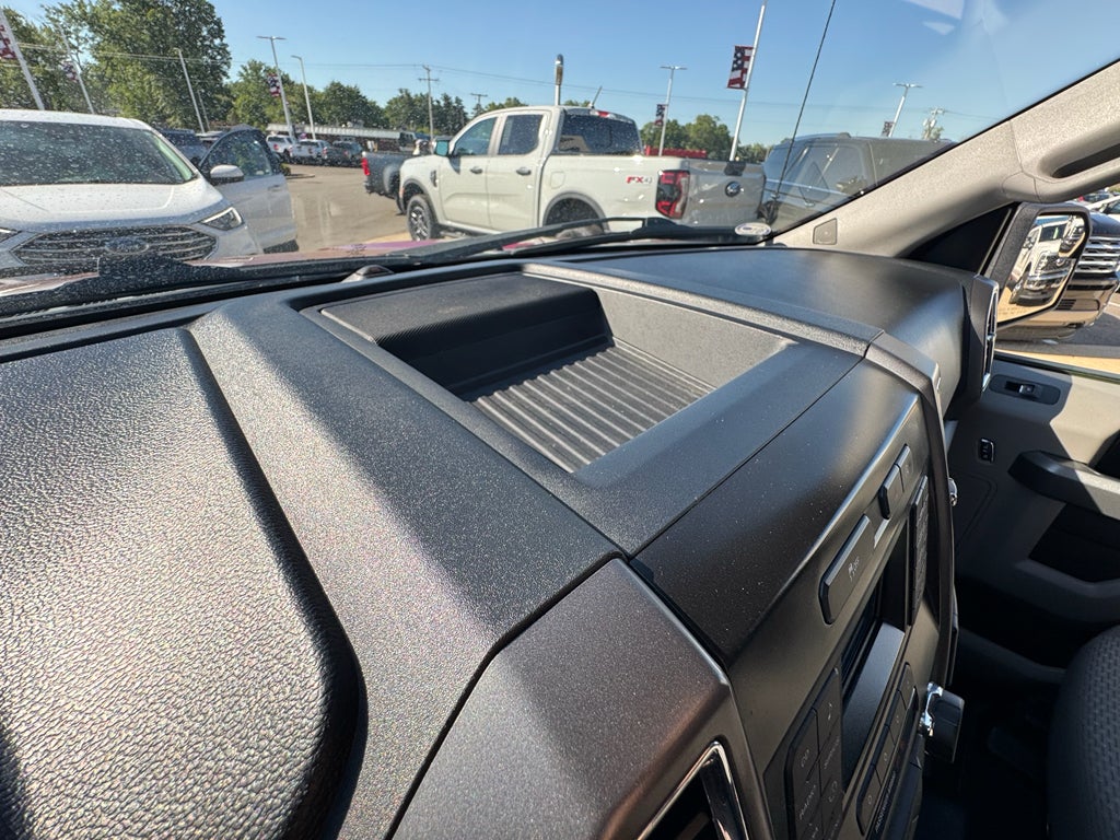2016 Ford F-150 XLT Reg. Cab 4x2