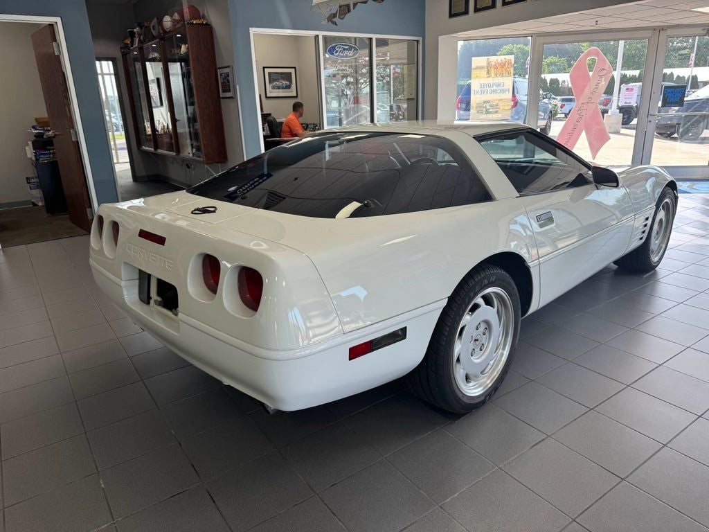 1991 Chevrolet Corvette Base