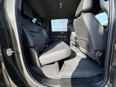 2022 Chevrolet Silverado LT Crew Cab 4WD