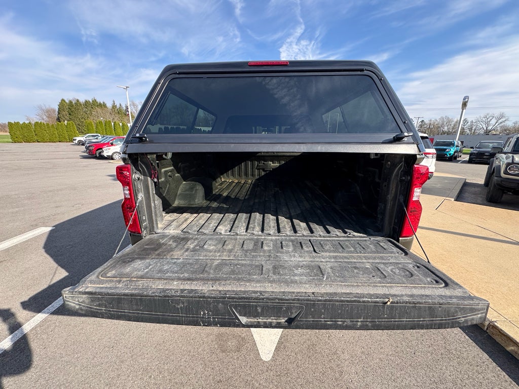 2022 Chevrolet Silverado LT Crew Cab 4WD
