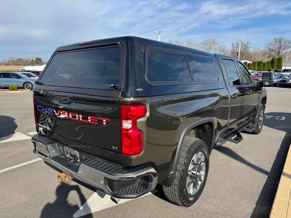 2022 Chevrolet Silverado LT Crew Cab 4WD