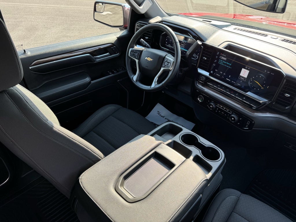 2023 Chevrolet Silverado LT Crew Cab 4WD