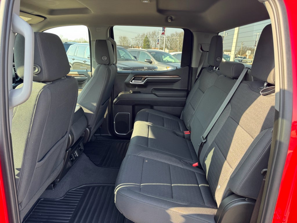 2023 Chevrolet Silverado LT Crew Cab 4WD