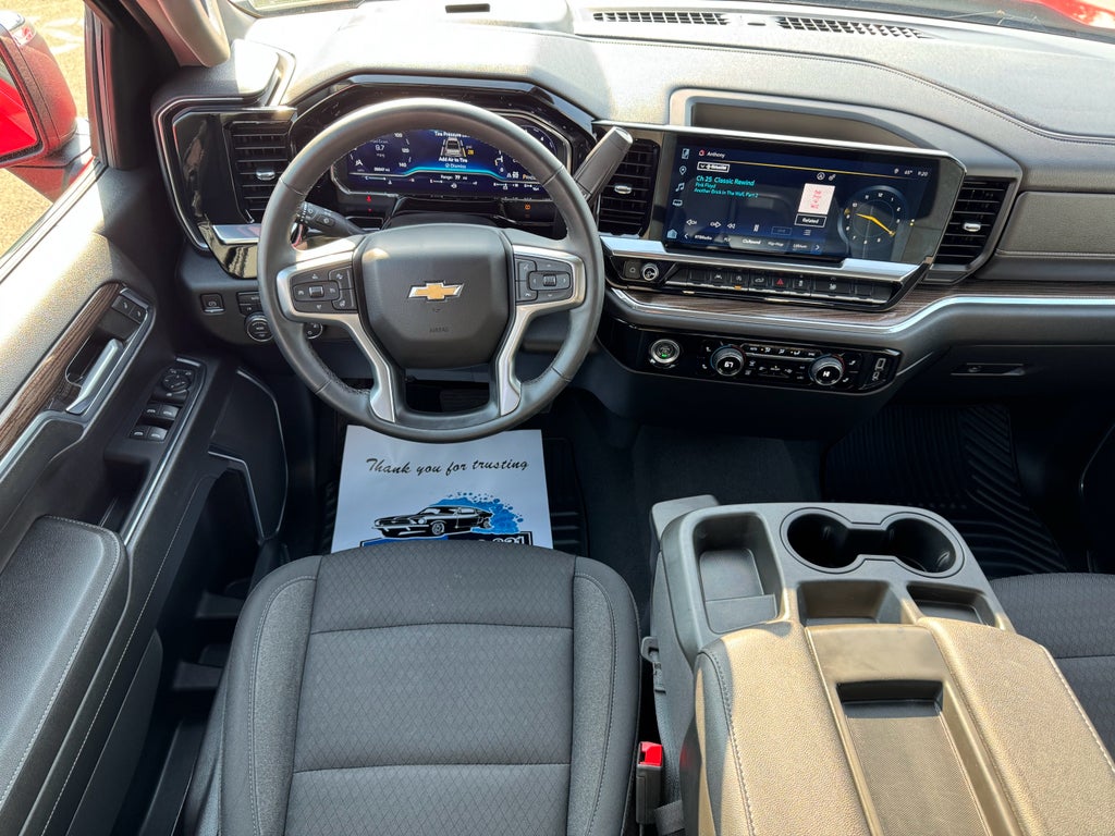 2023 Chevrolet Silverado LT Crew Cab 4WD