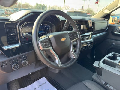 2023 Chevrolet Silverado LT Crew Cab 4WD
