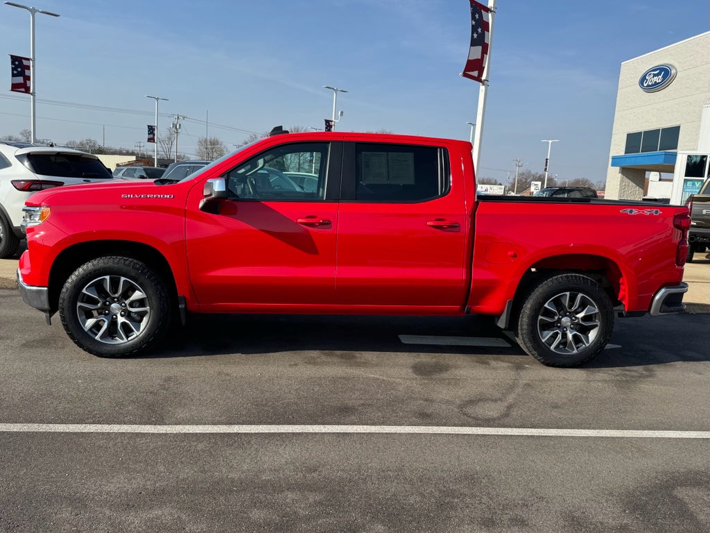 2023 Chevrolet Silverado LT Crew Cab 4WD