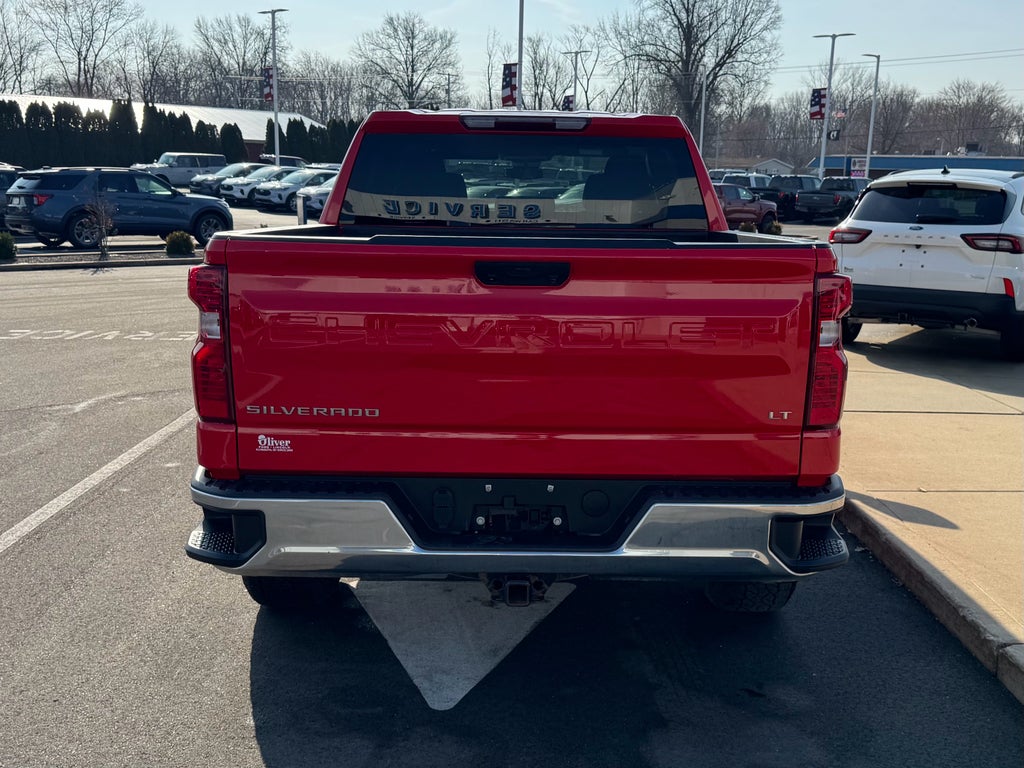 2023 Chevrolet Silverado LT Crew Cab 4WD