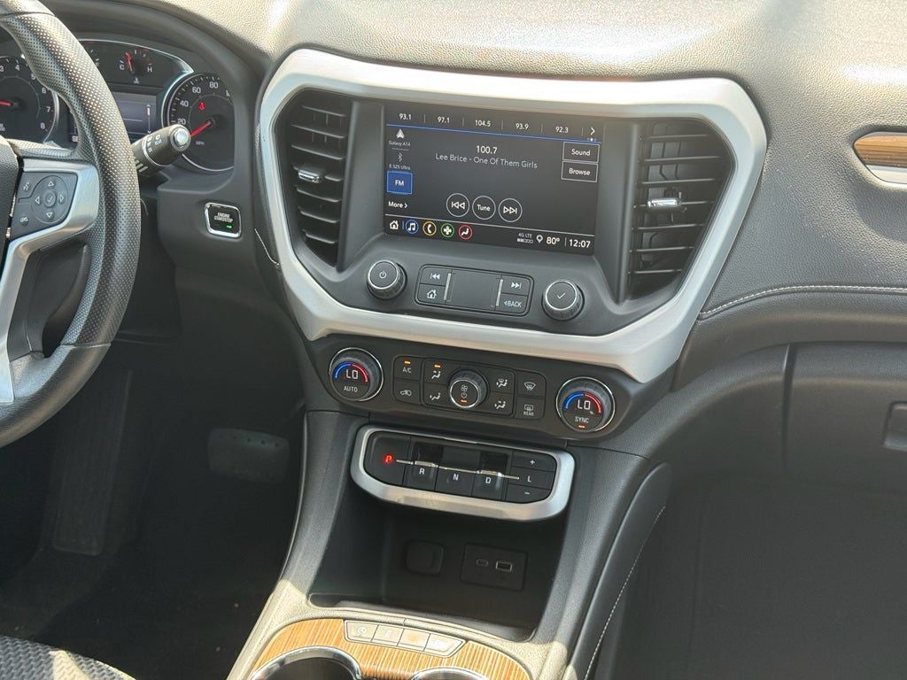 2023 GMC Acadia SLE