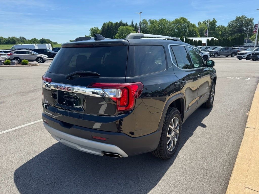 2023 GMC Acadia SLE