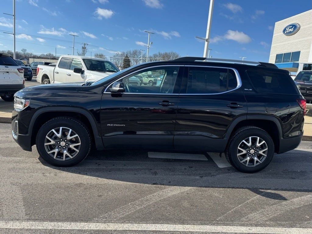 2023 GMC Acadia SLE