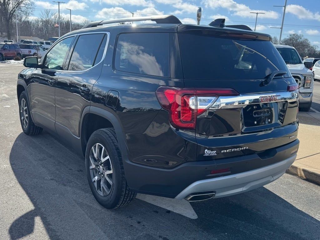 2023 GMC Acadia SLE