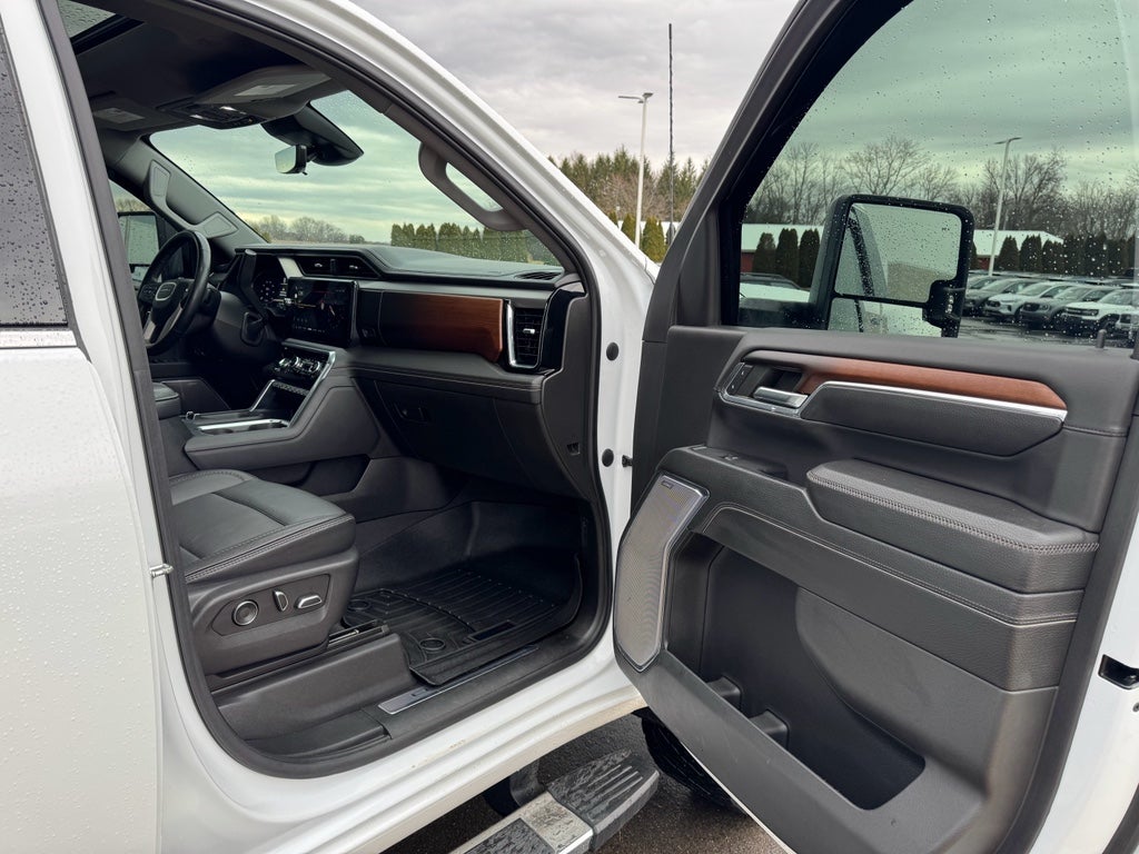 2024 GMC Sierra Denali 4WD