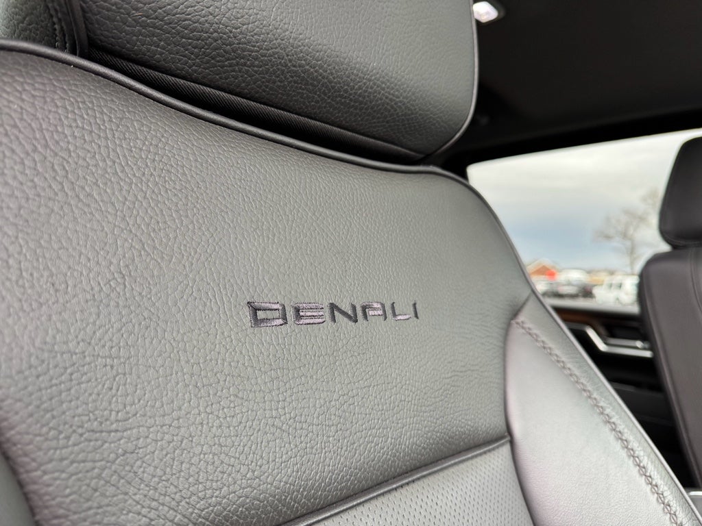 2024 GMC Sierra Denali 4WD
