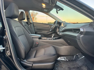 2024 Nissan Altima 2.5 SV FWD