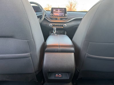 2024 Nissan Altima 2.5 SV FWD