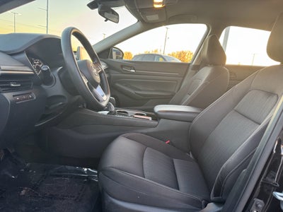 2024 Nissan Altima 2.5 SV FWD