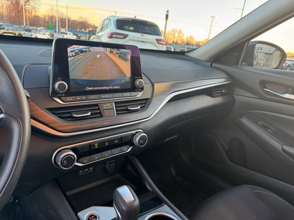 2024 Nissan Altima 2.5 SV FWD