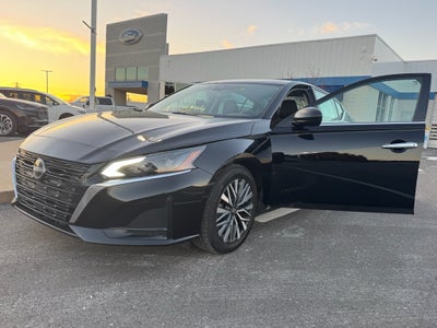 2024 Nissan Altima 2.5 SV FWD