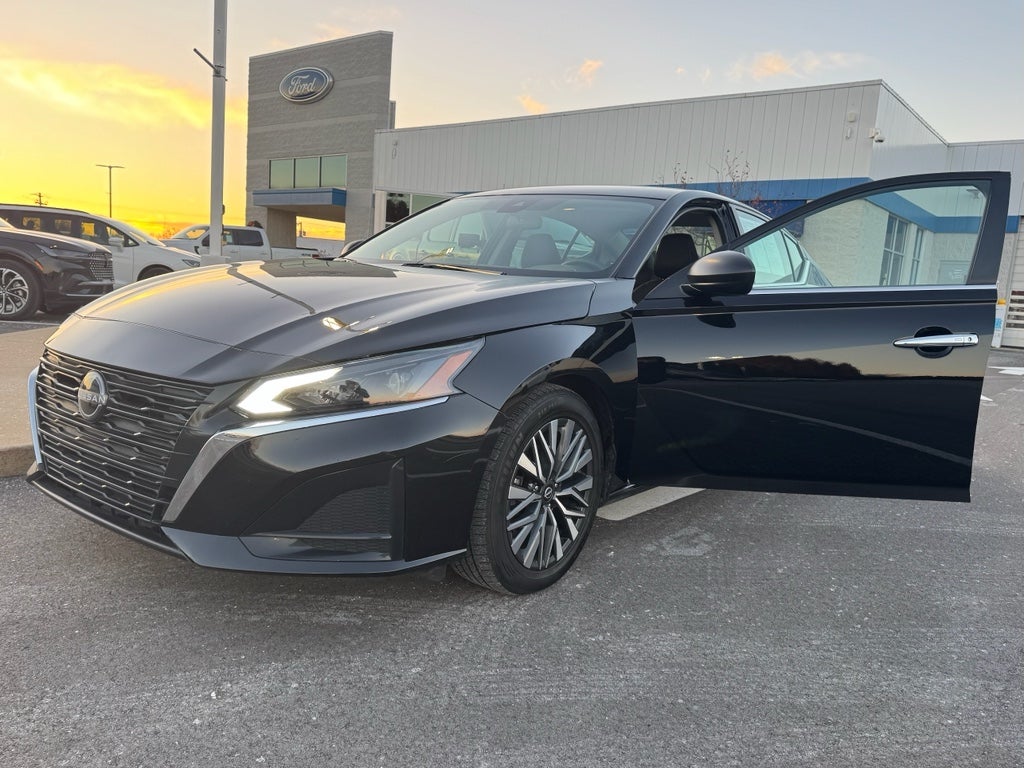 2024 Nissan Altima 2.5 SV FWD