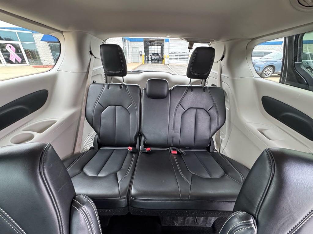 2023 Chrysler Pacifica Touring L FWD