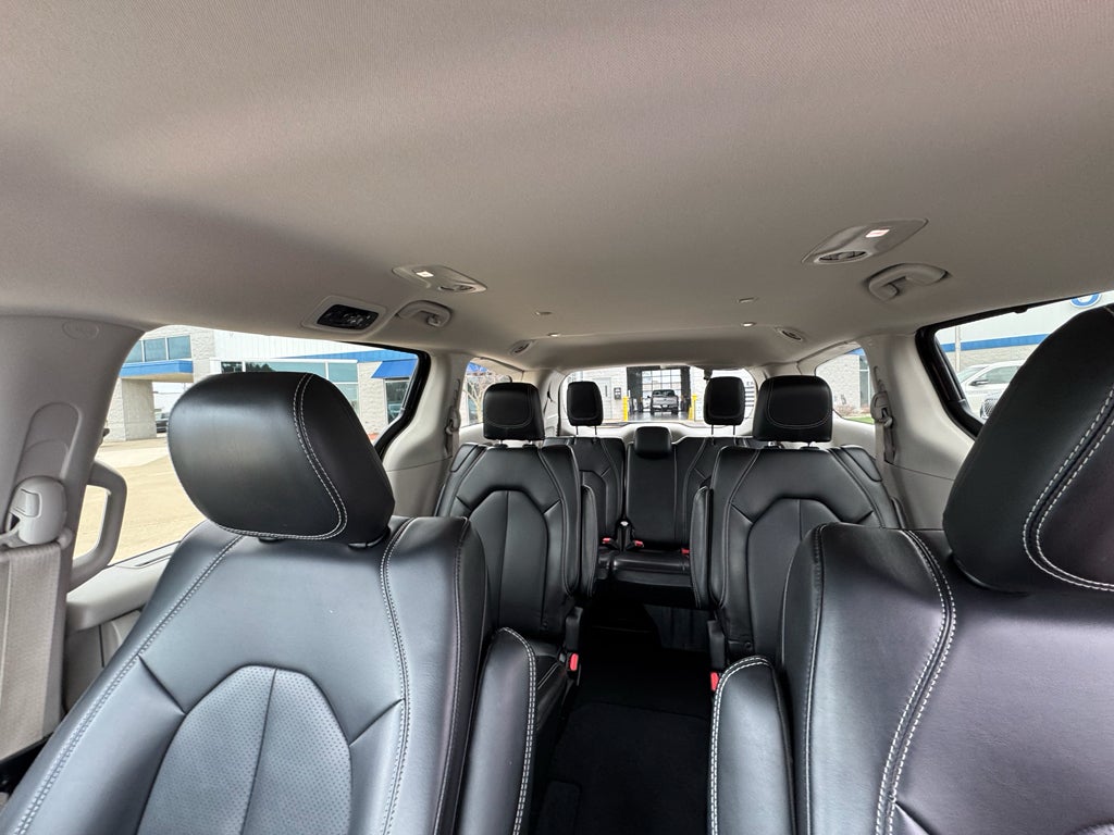 2023 Chrysler Pacifica Touring L FWD