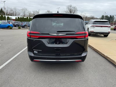2023 Chrysler Pacifica Touring L FWD