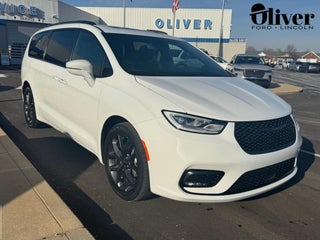 2022 Chrysler Pacifica Touring L FWD